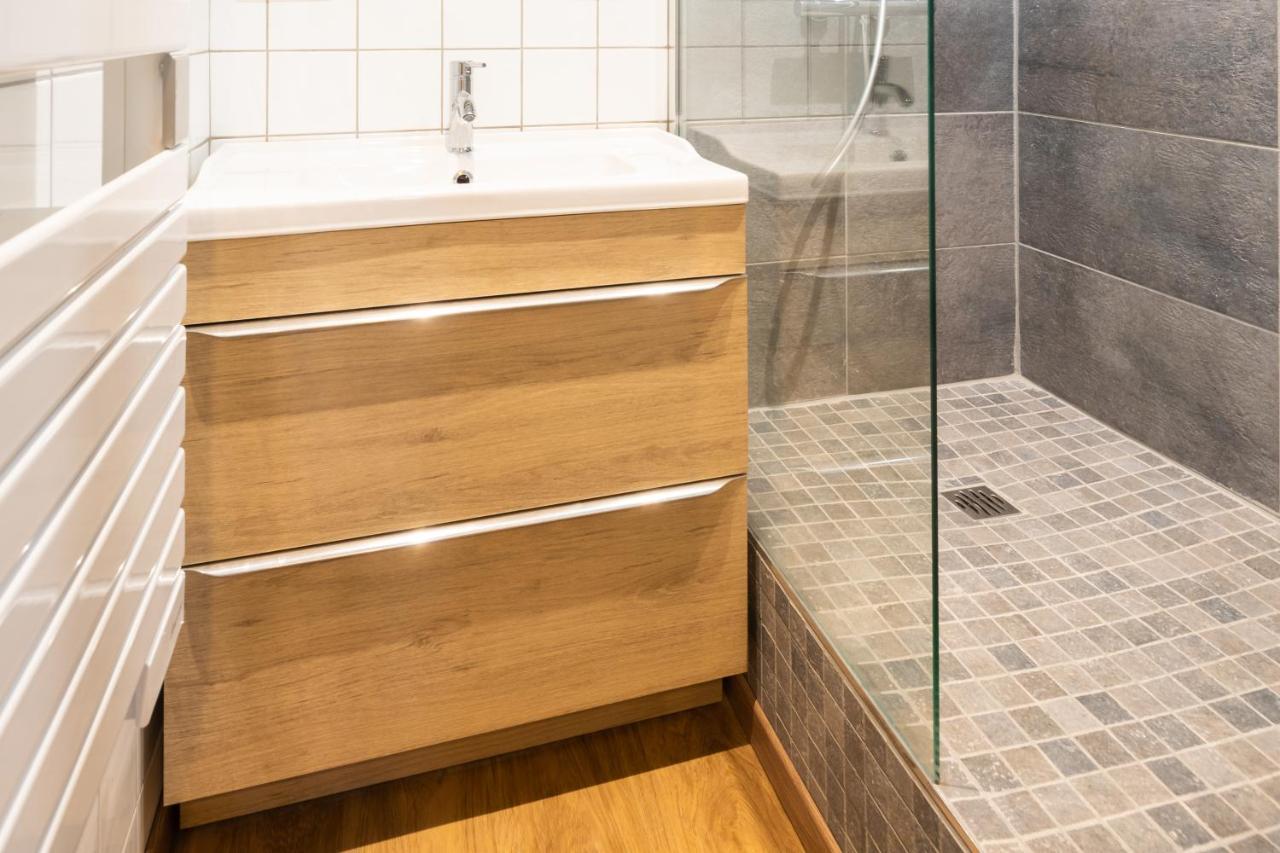 Appartement Coeur De Ville - Au Calme - Wifi - Four, Lave-Seche Linge Pau Exteriör bild