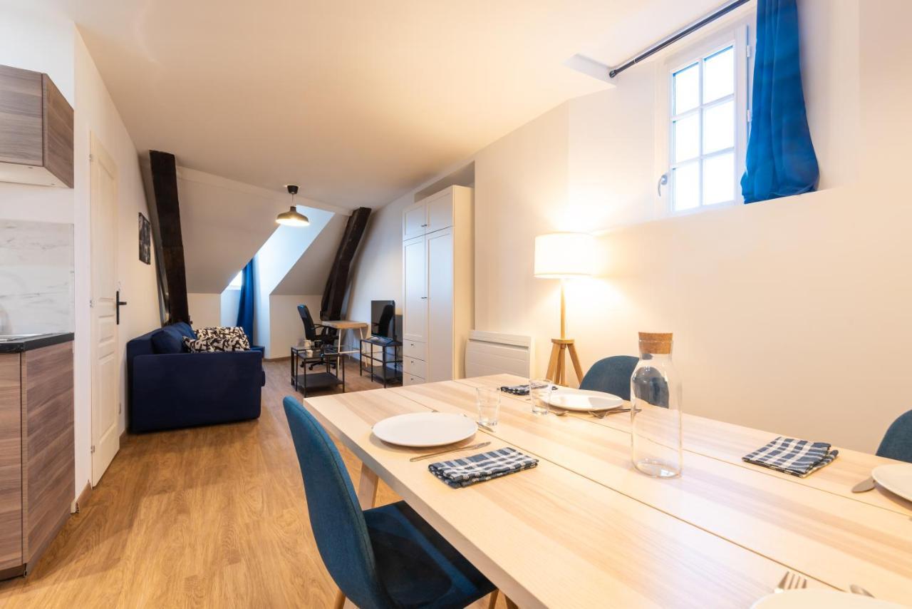Appartement Coeur De Ville - Au Calme - Wifi - Four, Lave-Seche Linge Pau Exteriör bild