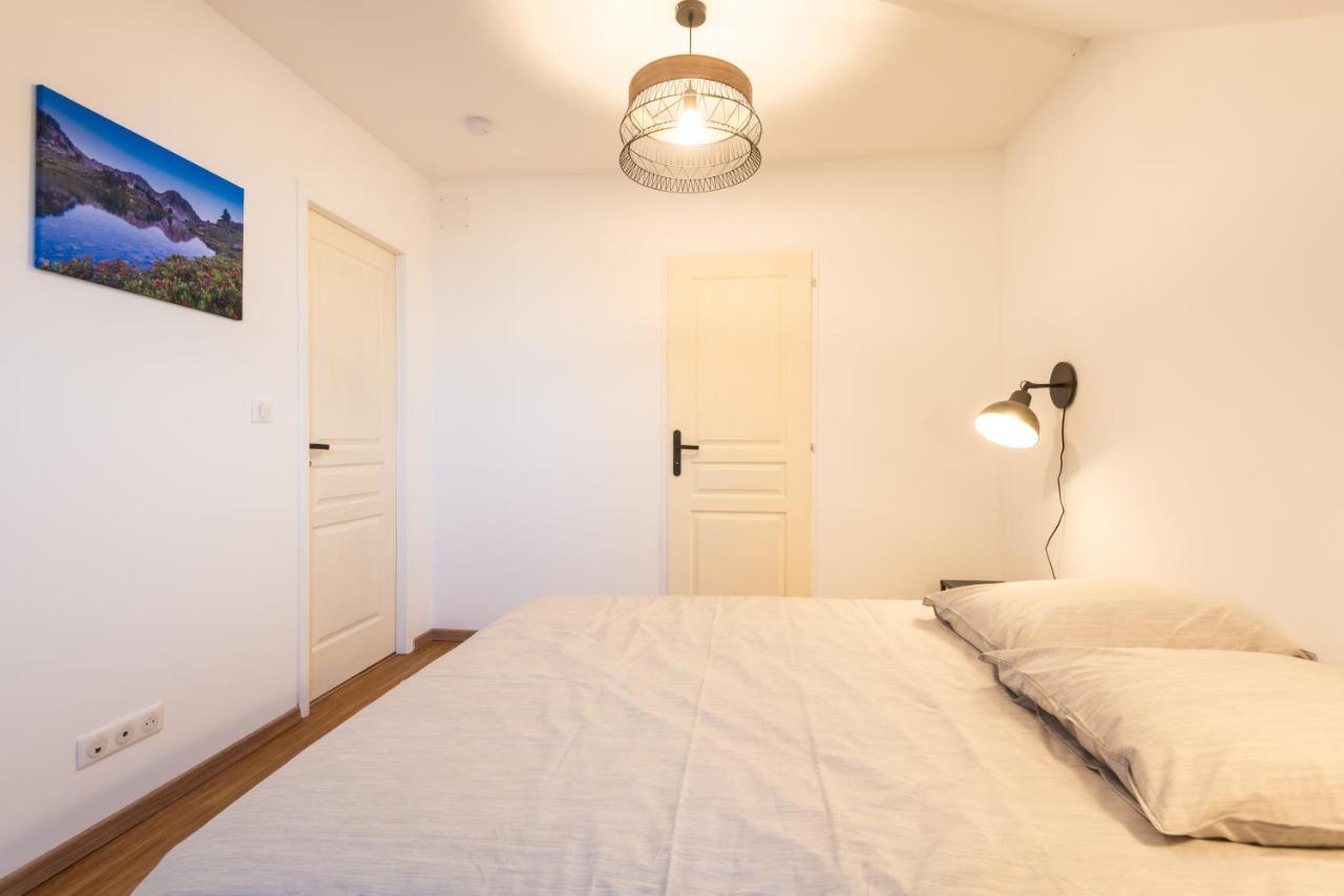 Appartement Coeur De Ville - Au Calme - Wifi - Four, Lave-Seche Linge Pau Exteriör bild